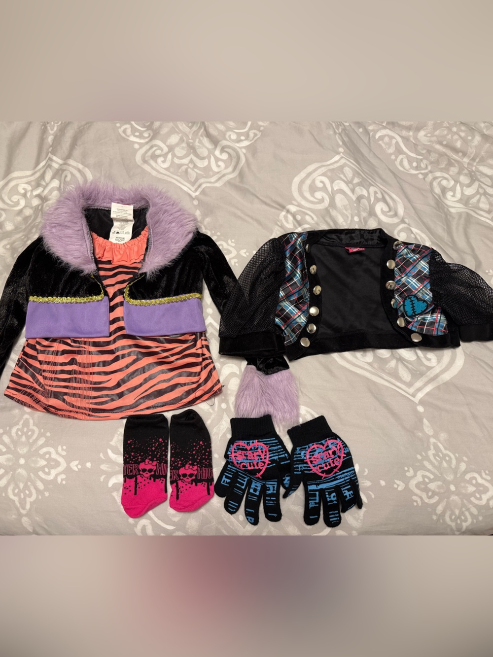 Monster High 2 Tops With a Pair of Gloves and Socks